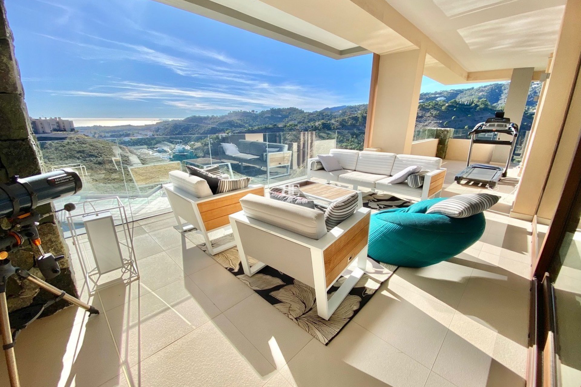 Herverkoop - apartment -
Benahavis - La Quinta
