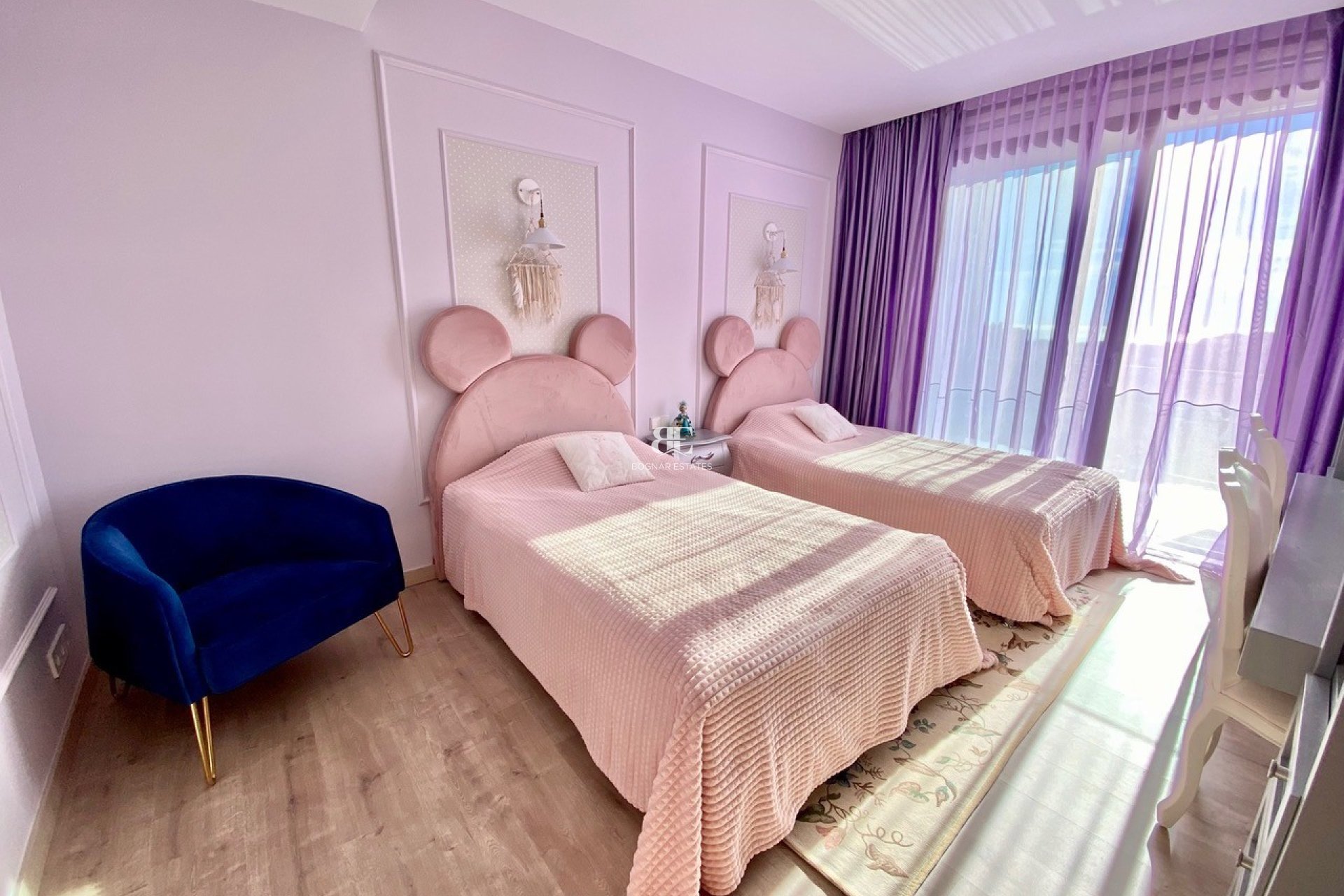 Herverkoop - apartment -
Benahavis - La Quinta