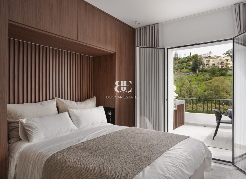 Herverkoop - apartment -
Benahavis - La Quinta