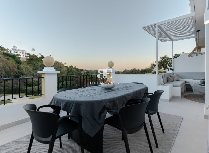 Herverkoop - apartment -
Benahavis - La Quinta
