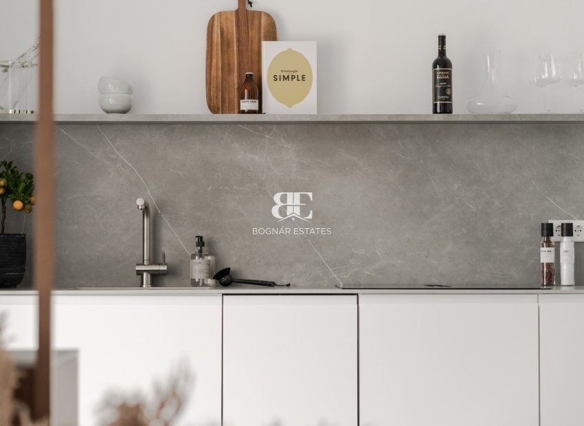 Herverkoop - apartment -
Benahavis - La Quinta