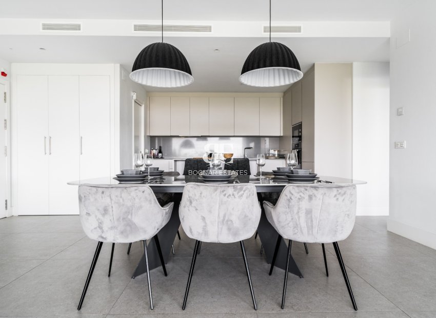 Herverkoop - apartment -
Benahavis - La Quinta