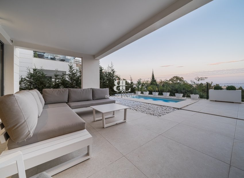 Herverkoop - apartment -
Benahavis - La Quinta