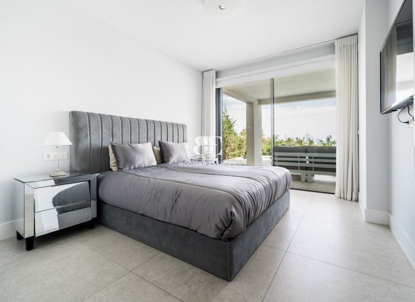 Herverkoop - apartment -
Benahavis - La Quinta