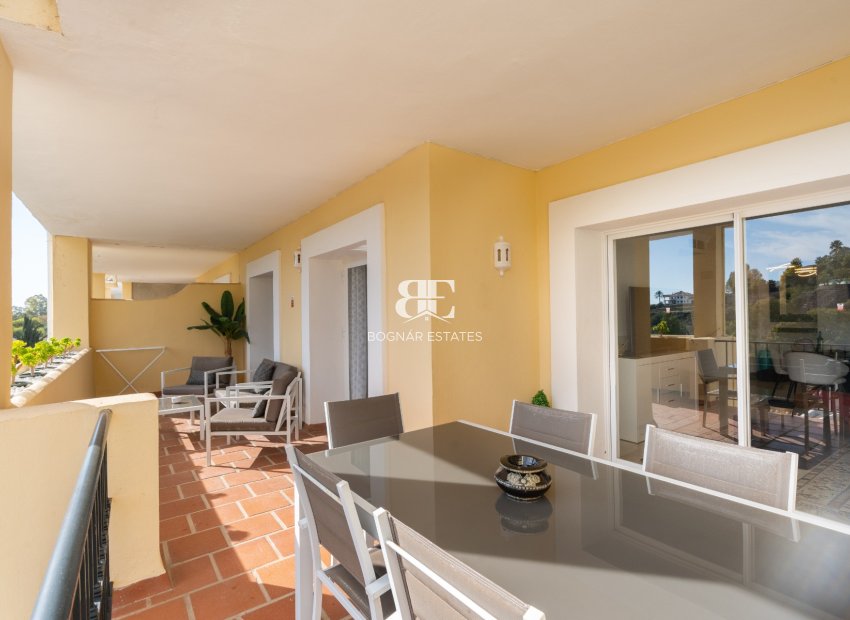Herverkoop - apartment -
Benahavis - La Quinta