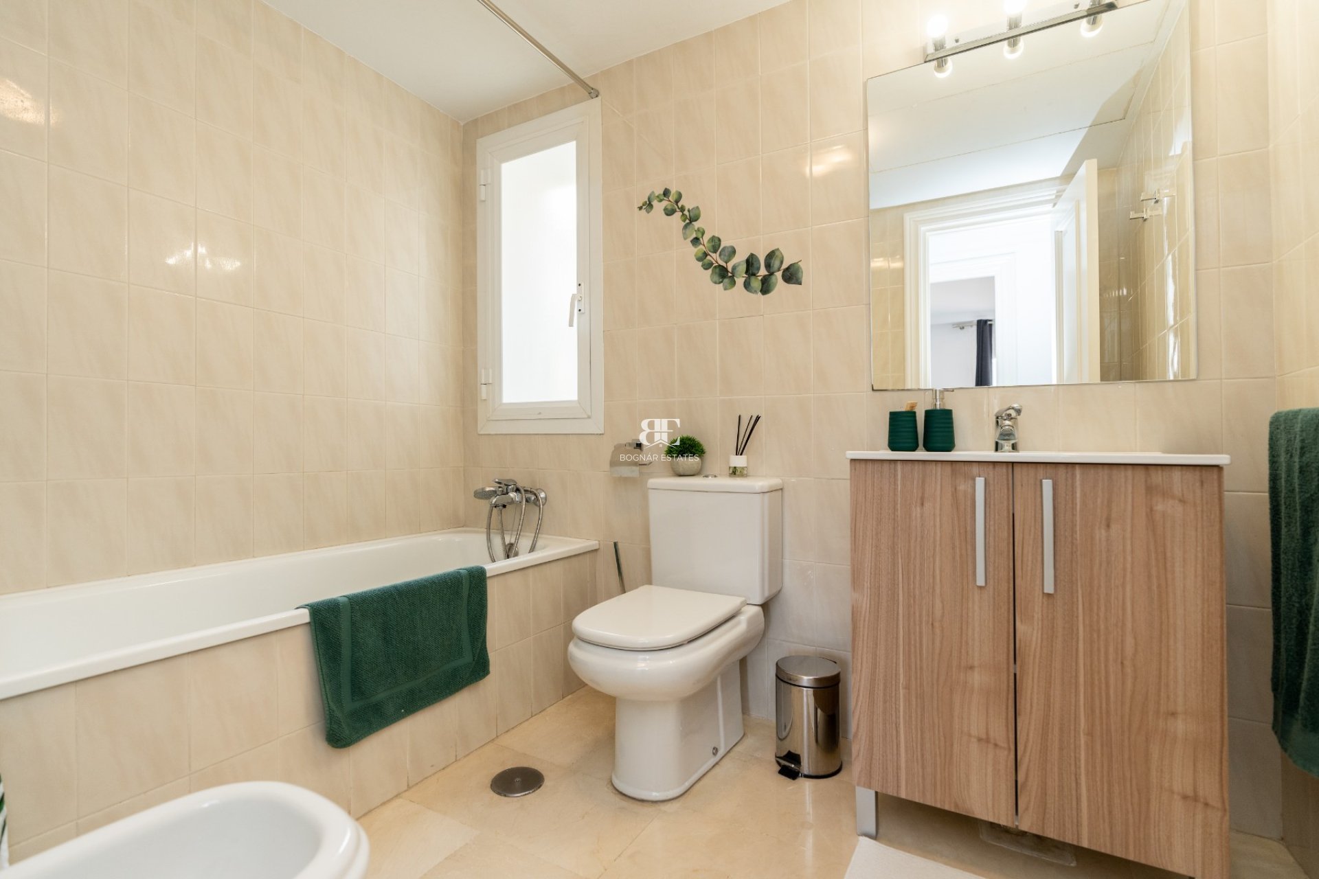 Herverkoop - apartment -
Benahavis - La Quinta