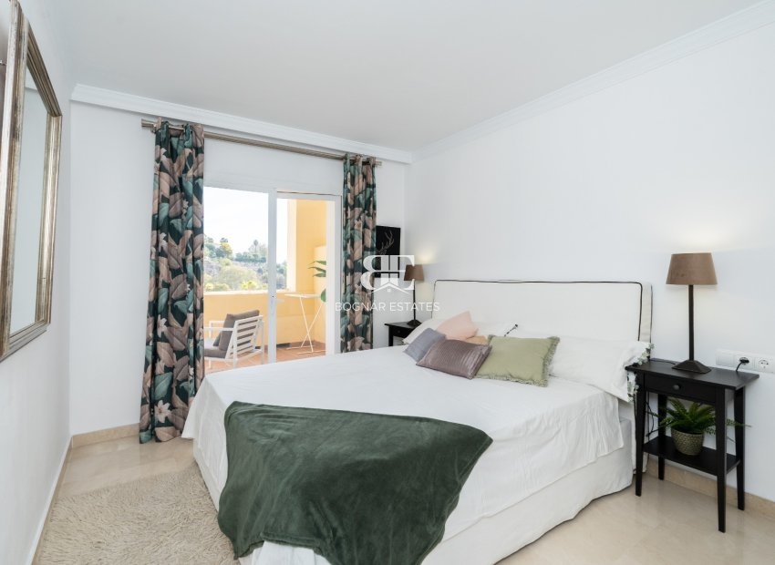Herverkoop - apartment -
Benahavis - La Quinta