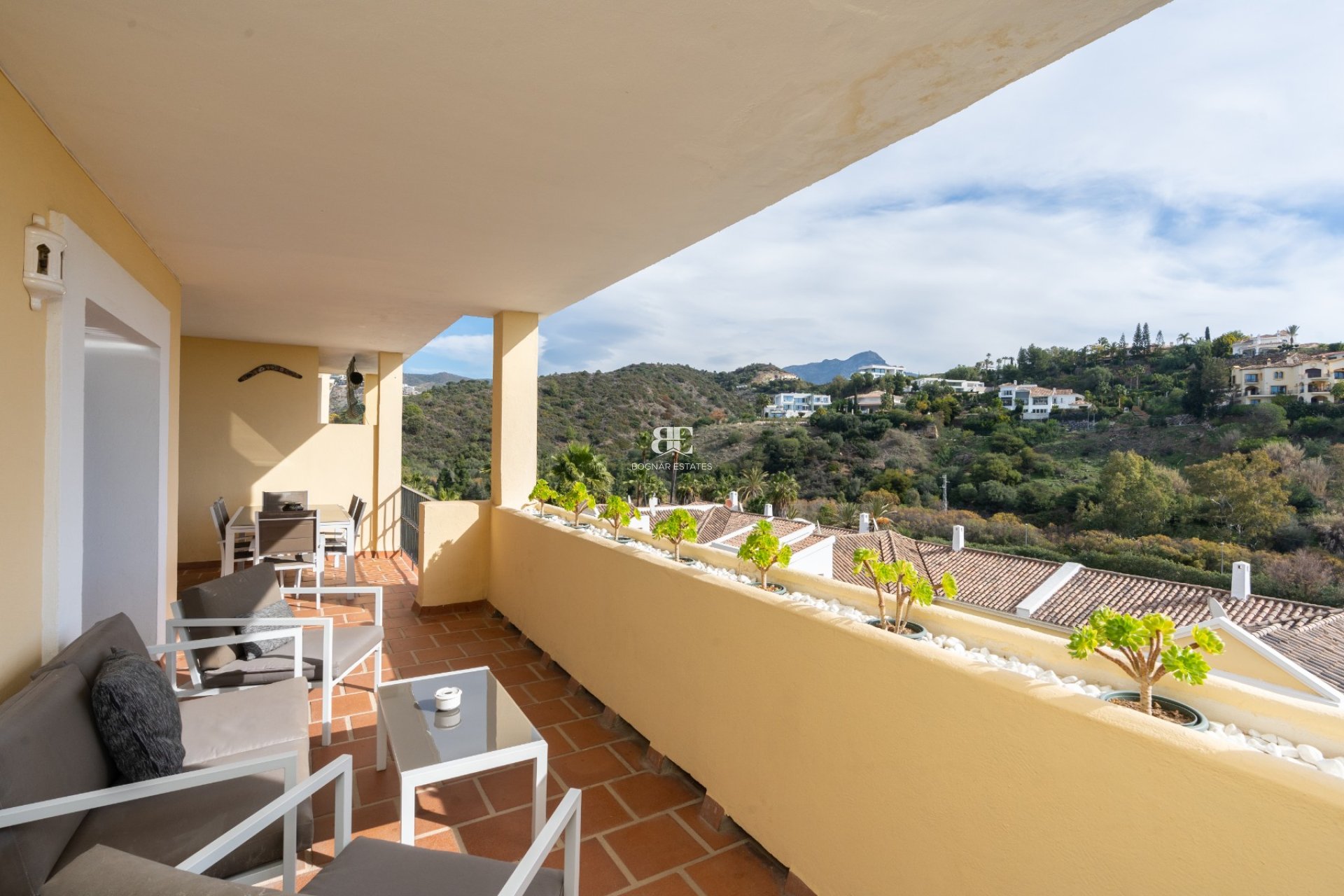 Herverkoop - apartment -
Benahavis - La Quinta