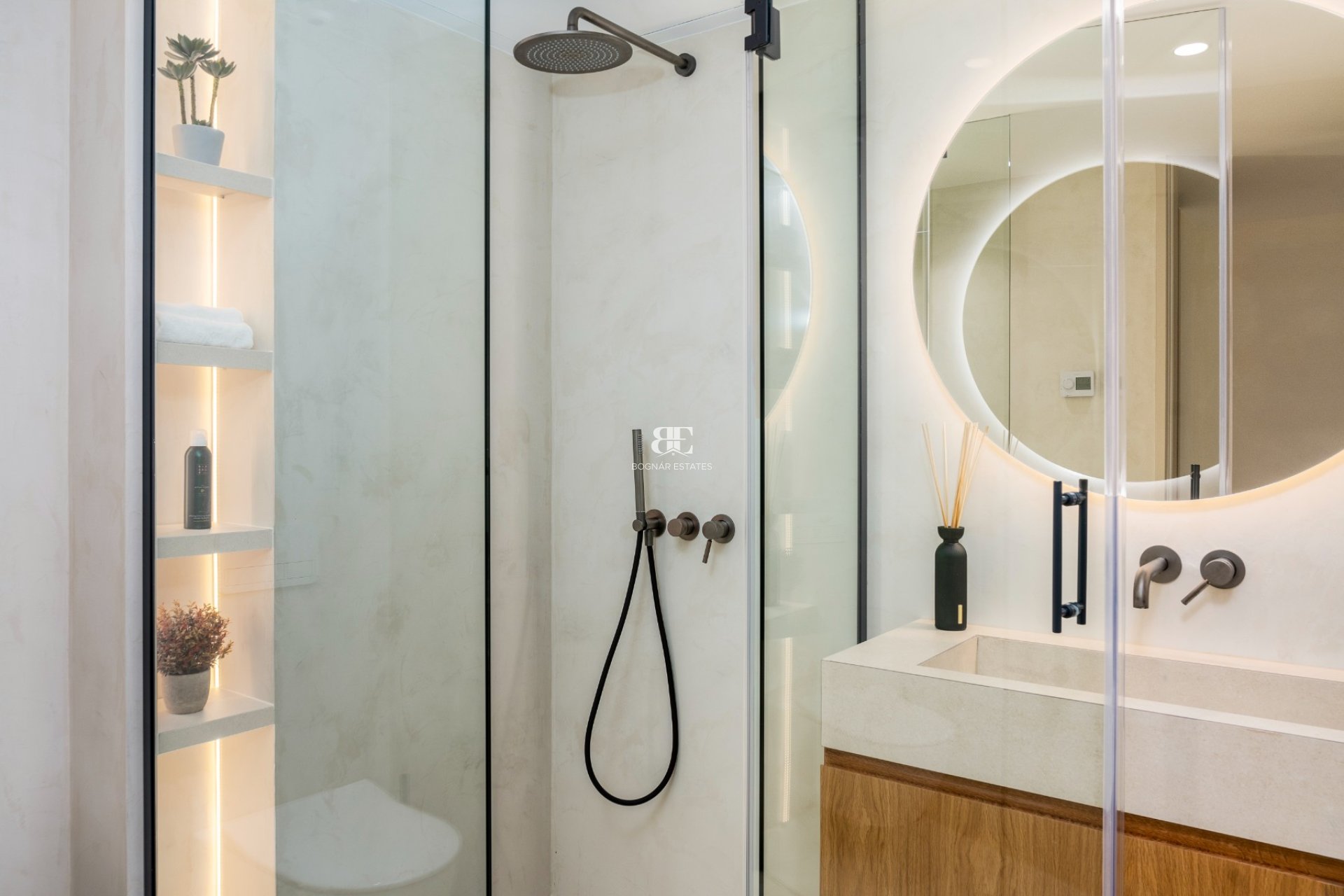 Herverkoop - apartment -
Benahavis - La Quinta