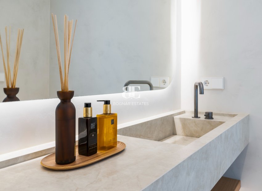Herverkoop - apartment -
Benahavis - La Quinta
