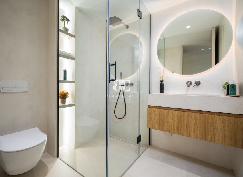 Herverkoop - apartment -
Benahavis - La Quinta