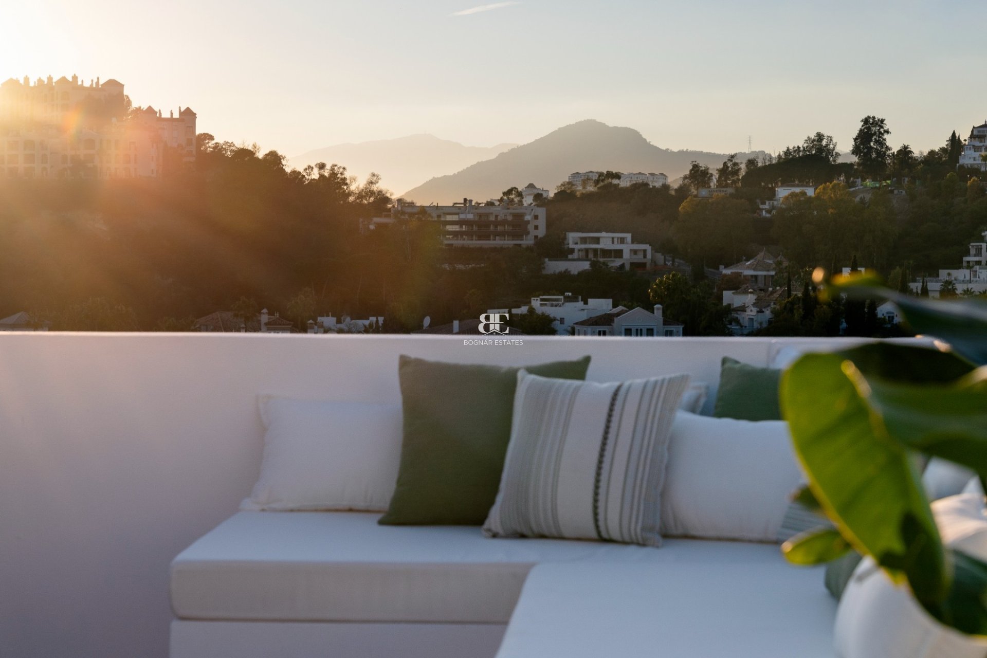 Herverkoop - apartment -
Benahavis - La Quinta