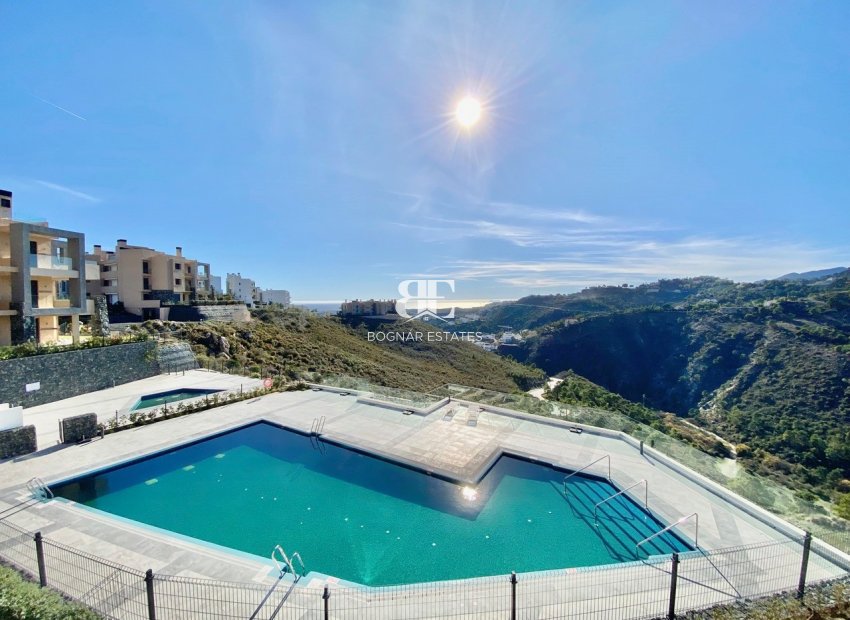 Herverkoop - apartment -
Benahavis - La Quinta