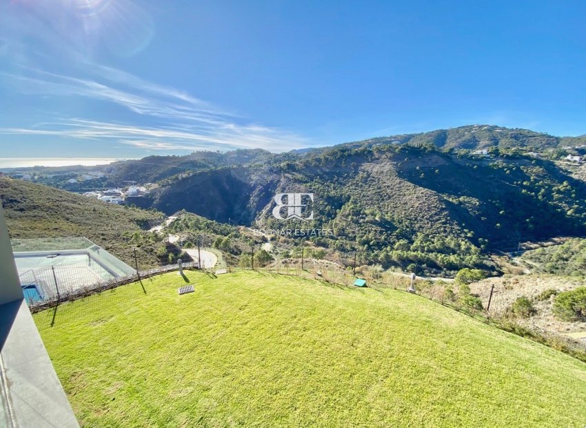 Herverkoop - apartment -
Benahavis - La Quinta