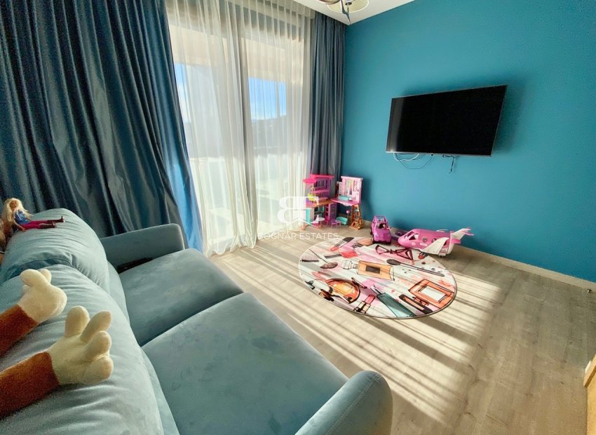 Herverkoop - apartment -
Benahavis - La Quinta