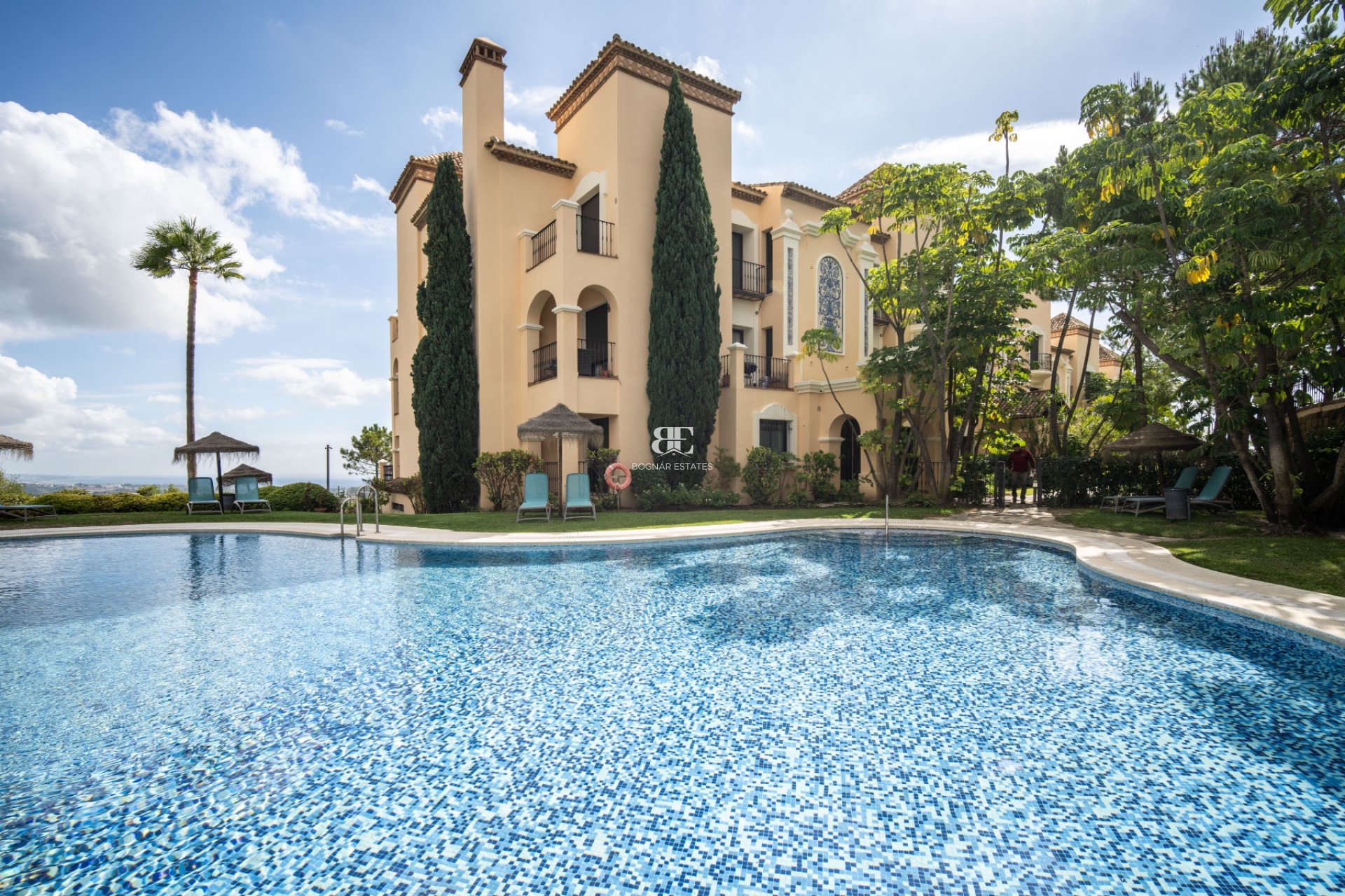 Herverkoop - apartment -
Benahavis - La Quinta