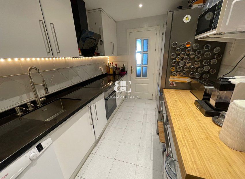 Herverkoop - apartment -
Benahavis - Los Arqueros