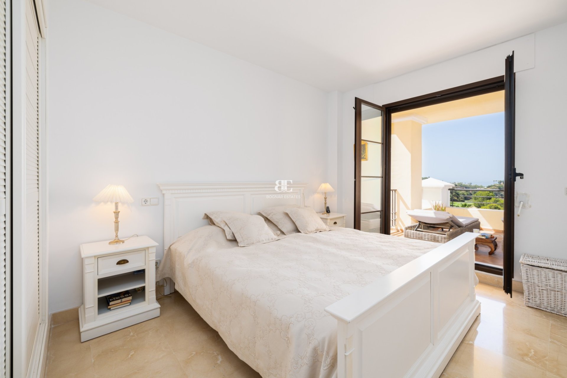 Herverkoop - apartment -
Benahavis - Los Arqueros