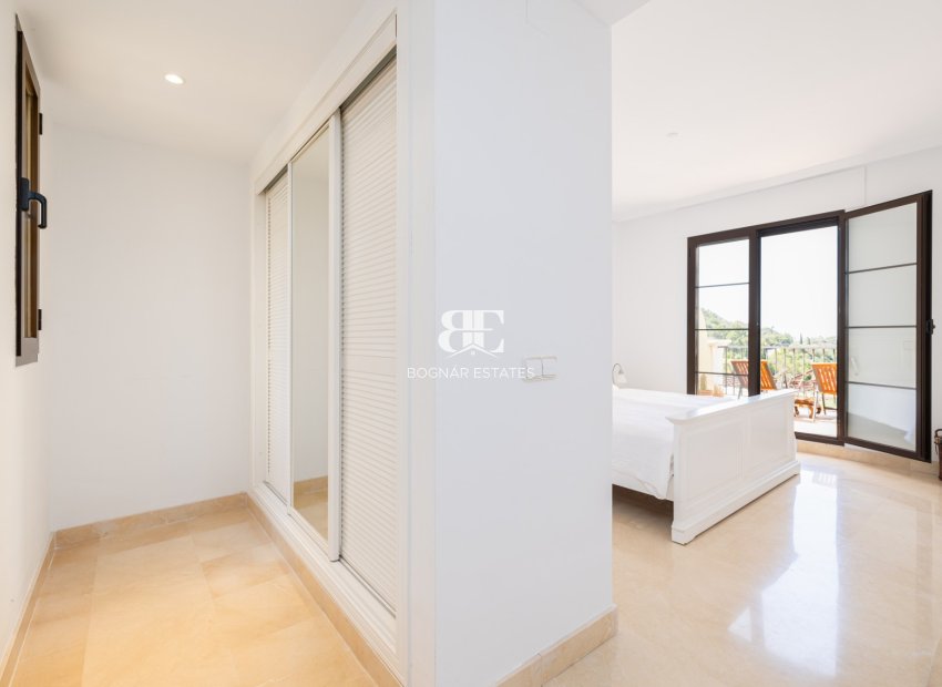 Herverkoop - apartment -
Benahavis - Los Arqueros