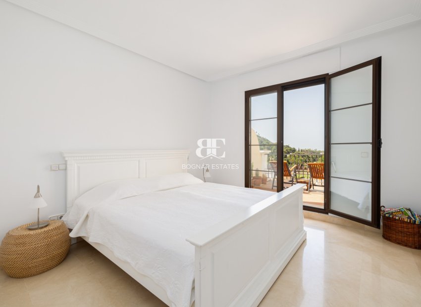 Herverkoop - apartment -
Benahavis - Los Arqueros