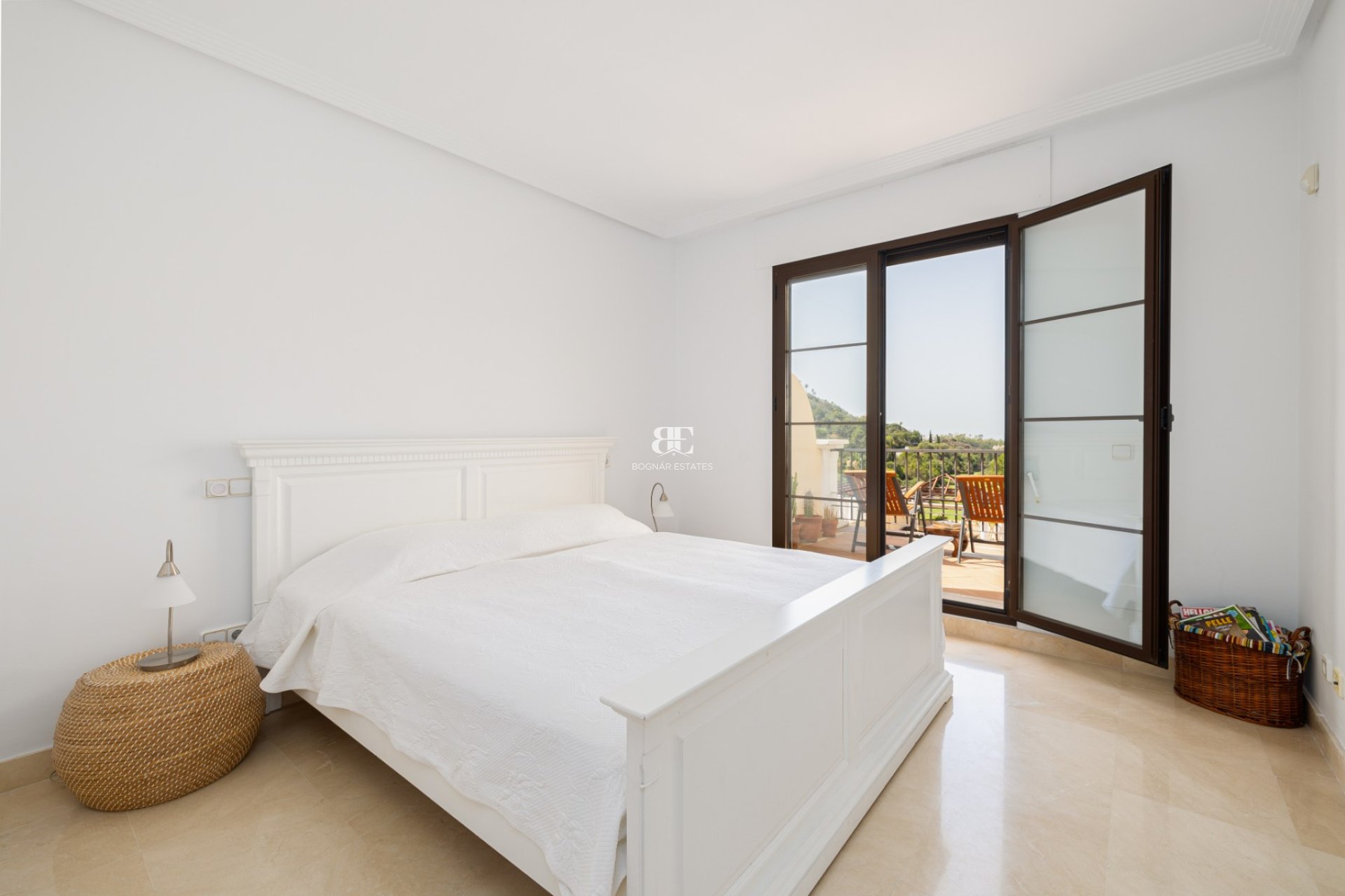 Herverkoop - apartment -
Benahavis - Los Arqueros