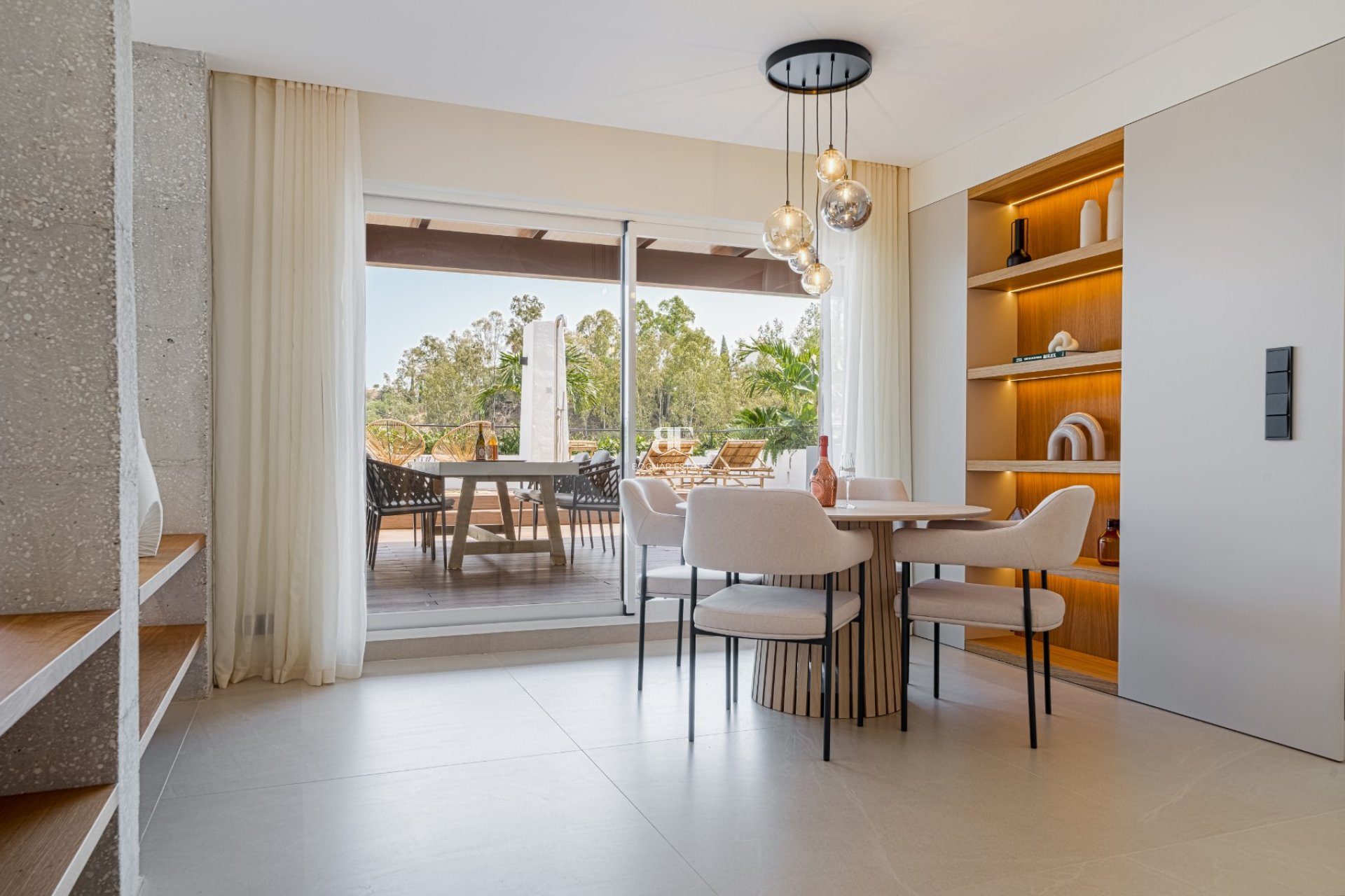 Herverkoop - apartment -
Benahavis - Puerto de los Almendros