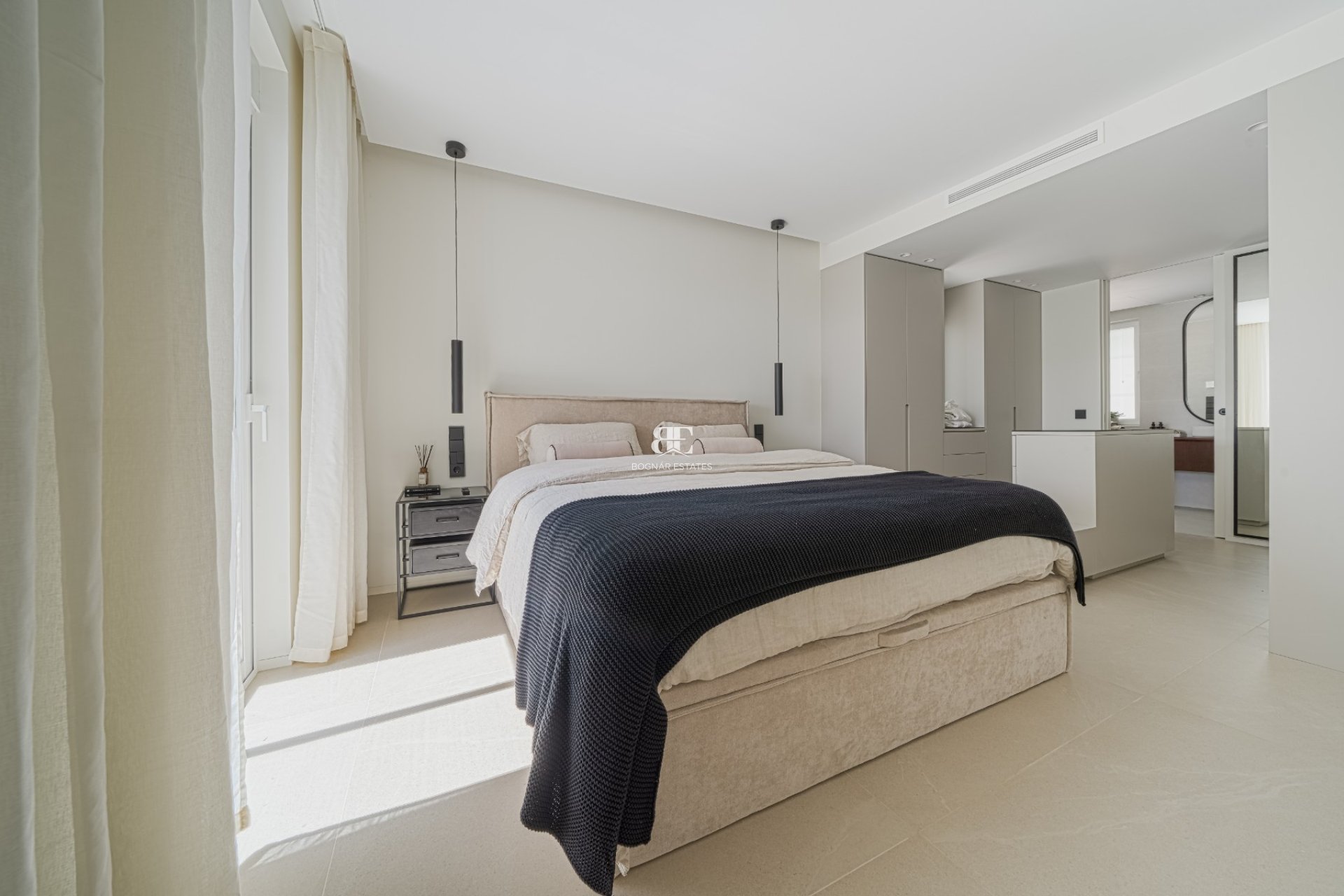 Herverkoop - apartment -
Benahavis - Puerto de los Almendros