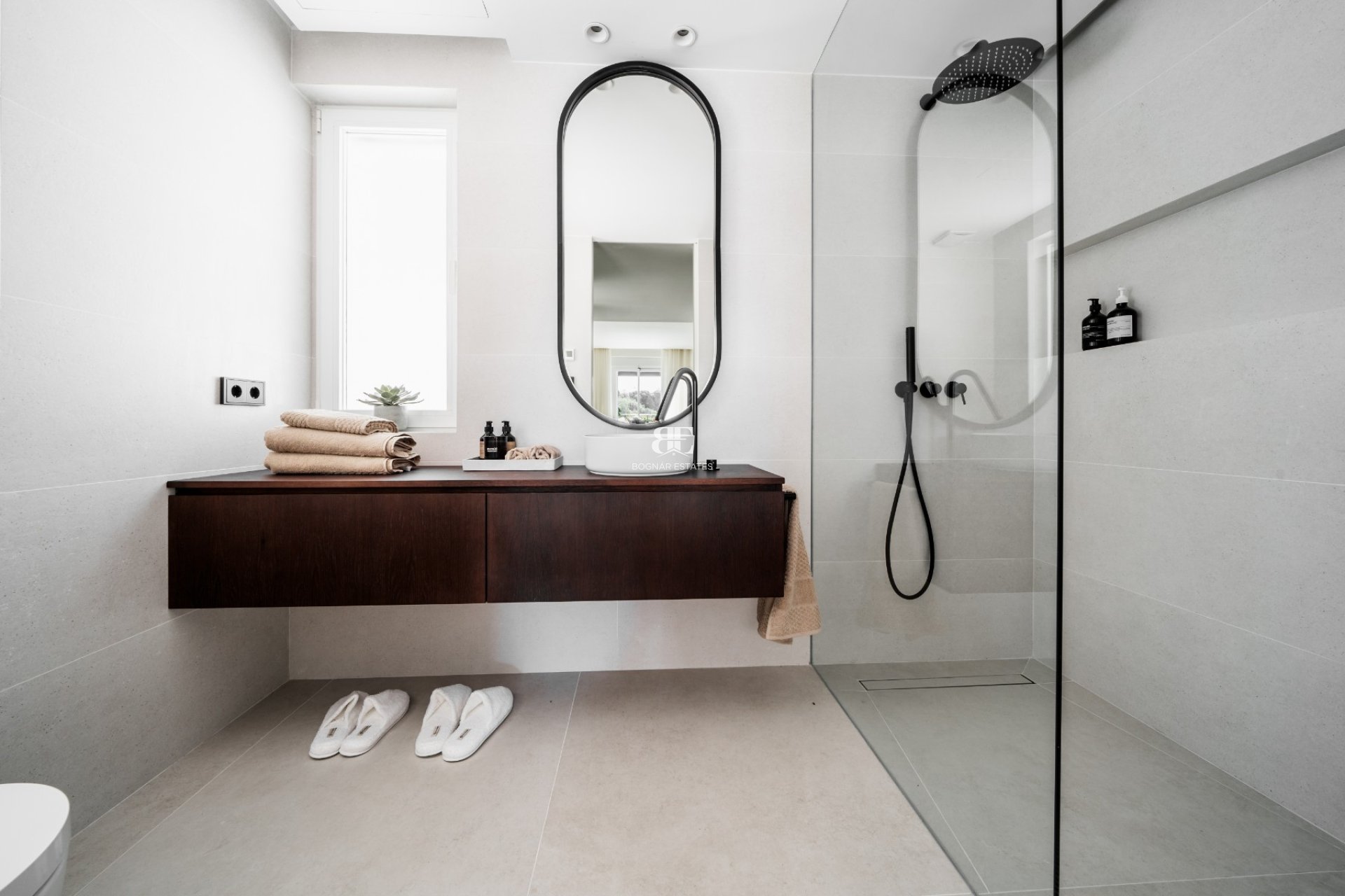 Herverkoop - apartment -
Benahavis - Puerto de los Almendros