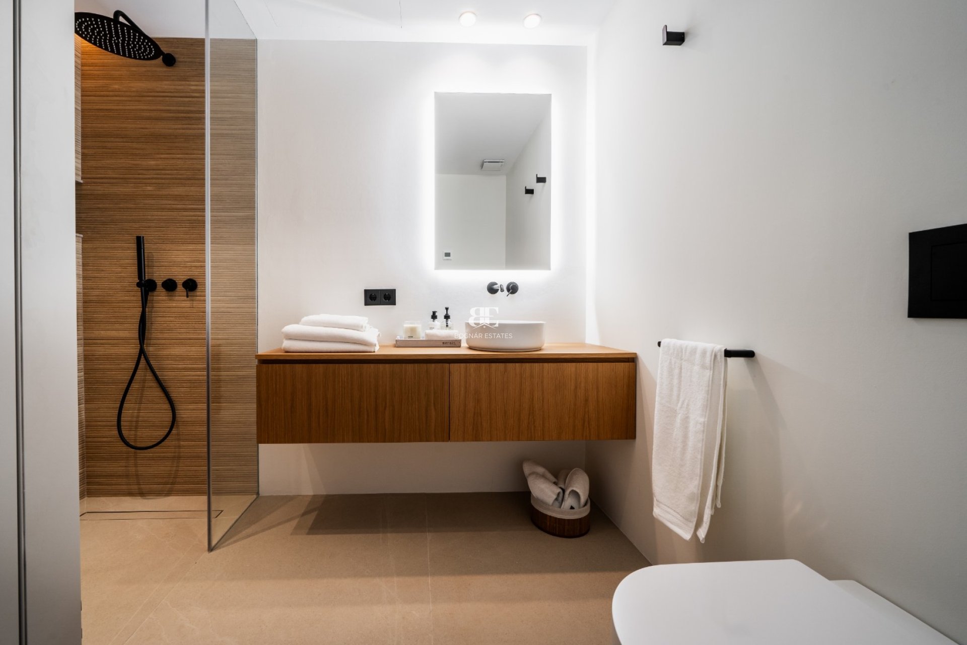 Herverkoop - apartment -
Benahavis - Puerto de los Almendros