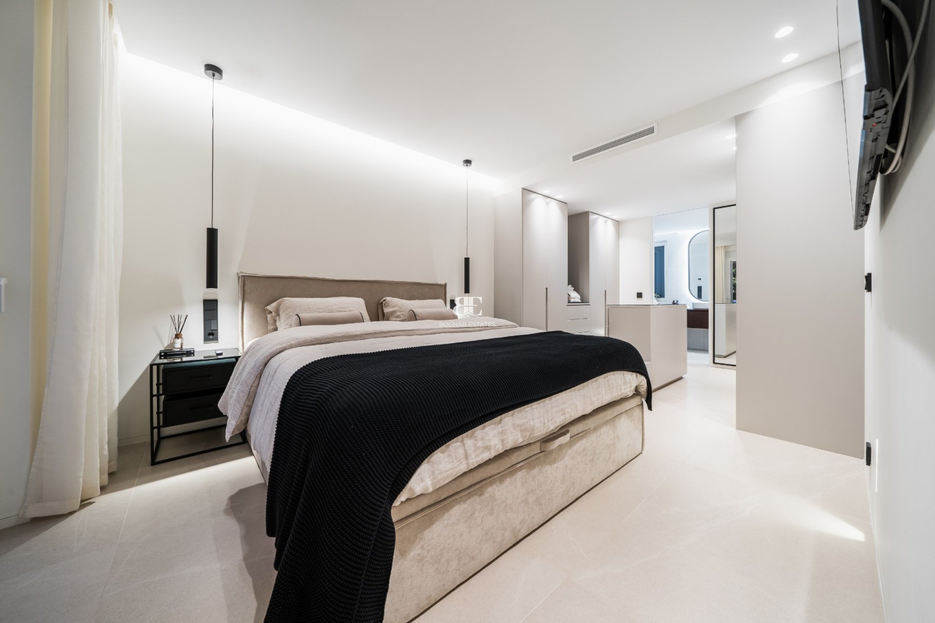 Herverkoop - apartment -
Benahavis - Puerto de los Almendros