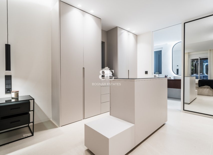 Herverkoop - apartment -
Benahavis - Puerto de los Almendros