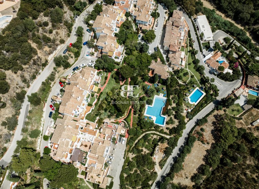 Herverkoop - apartment -
Benahavis - Puerto de los Almendros