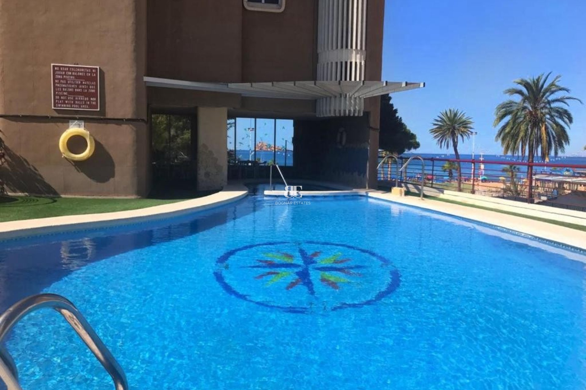 Herverkoop - apartment -
Benidorm - 1ª Linea De Playa