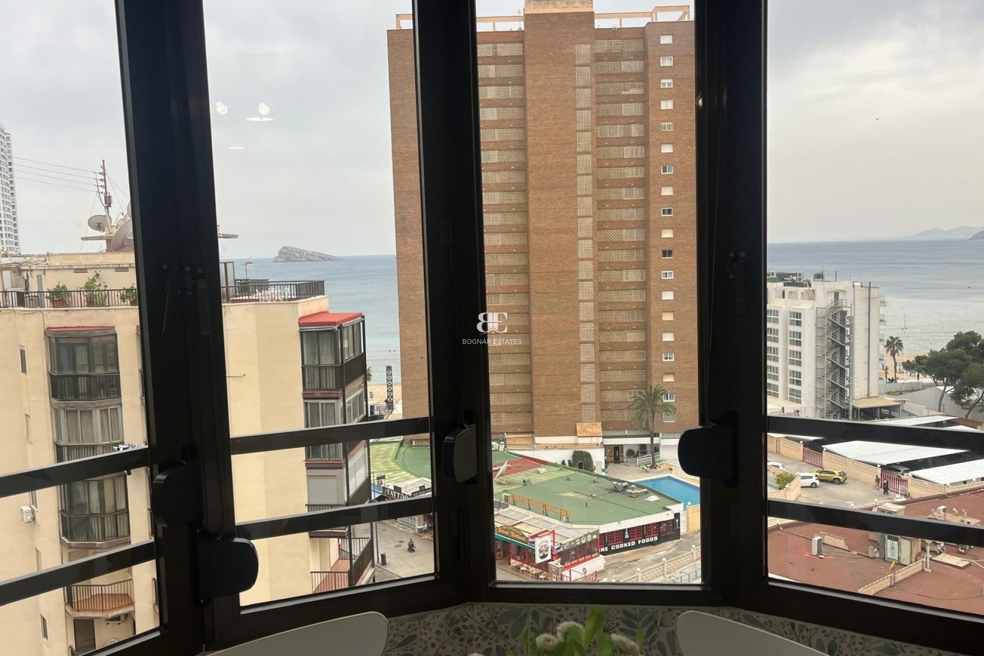 Herverkoop - apartment -
Benidorm - Levante