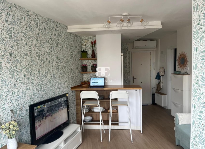 Herverkoop - apartment -
Benidorm - Levante