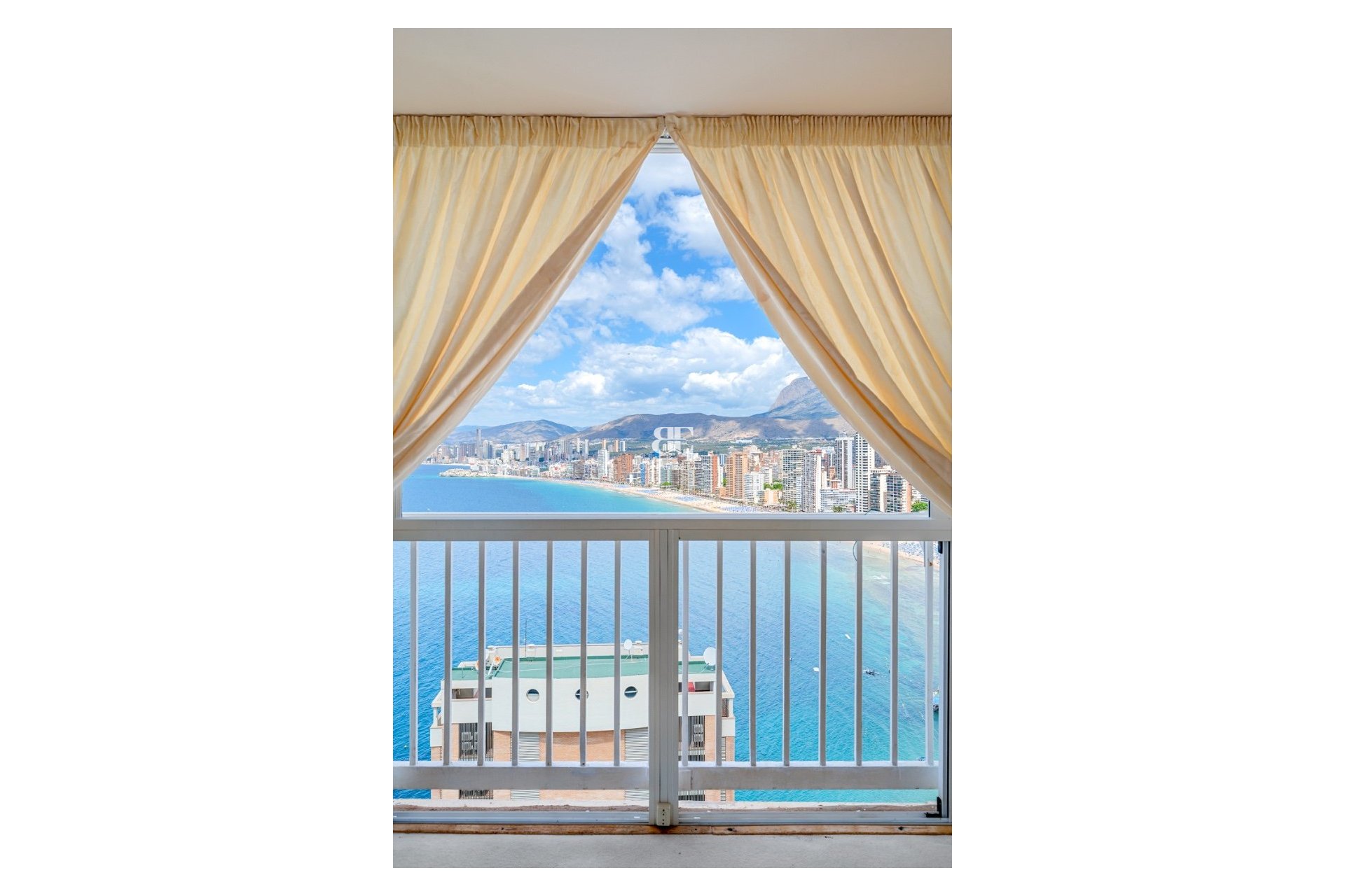 Herverkoop - apartment -
Benidorm* - Levante*
