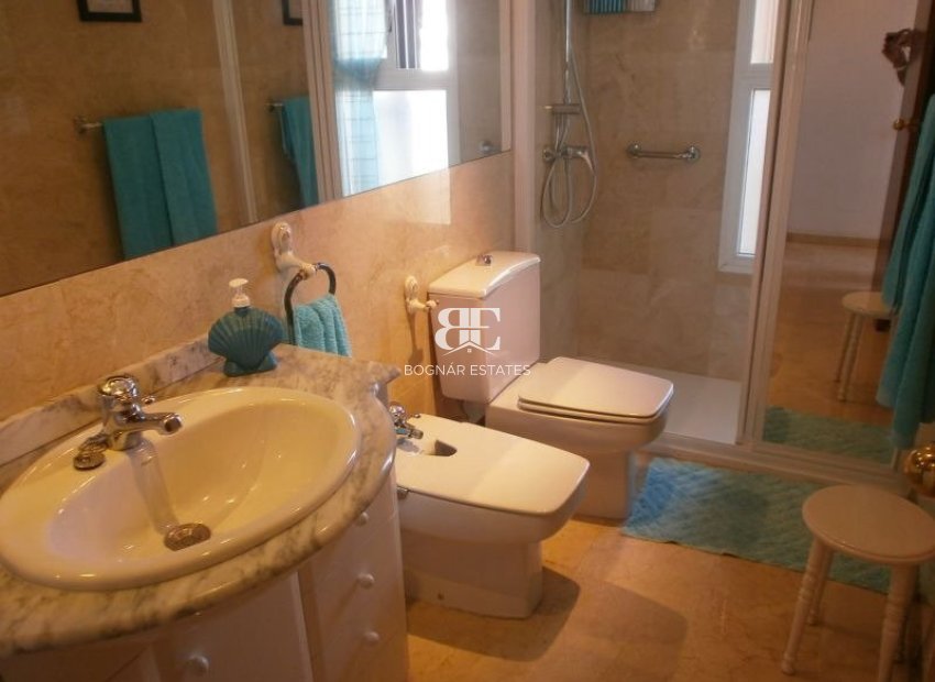 Herverkoop - apartment -
Benidorm - Levante