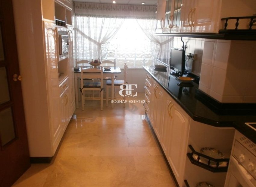 Herverkoop - apartment -
Benidorm - Levante