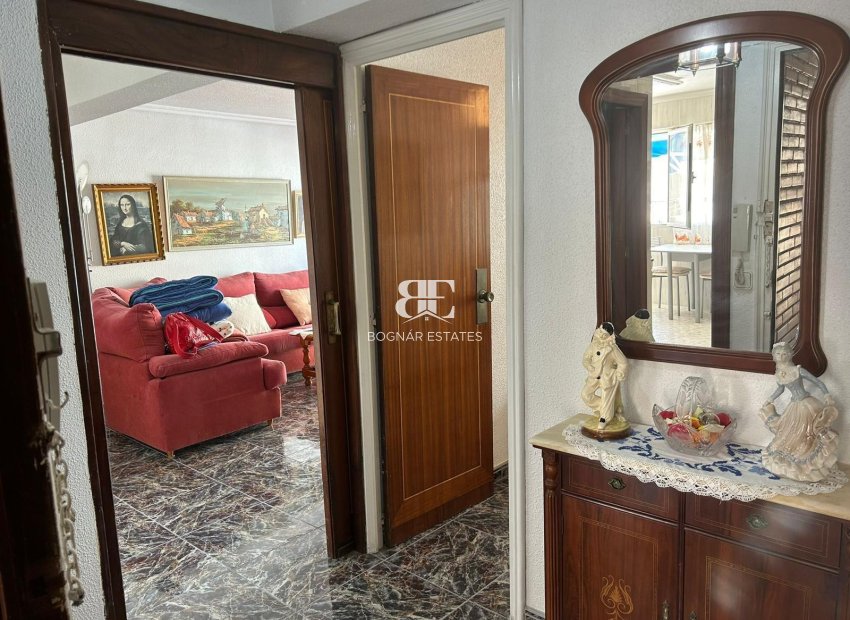 Herverkoop - apartment -
Benidorm - Levante