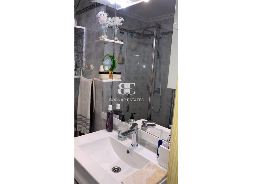 Herverkoop - apartment -
Benidorm - Playa de Poniente