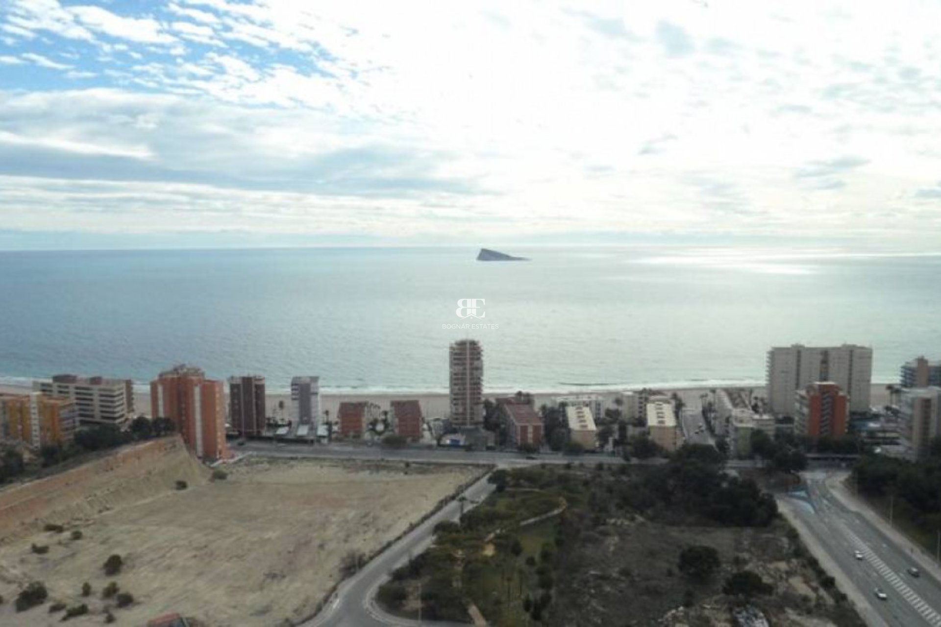 Herverkoop - apartment -
Benidorm - Poniente