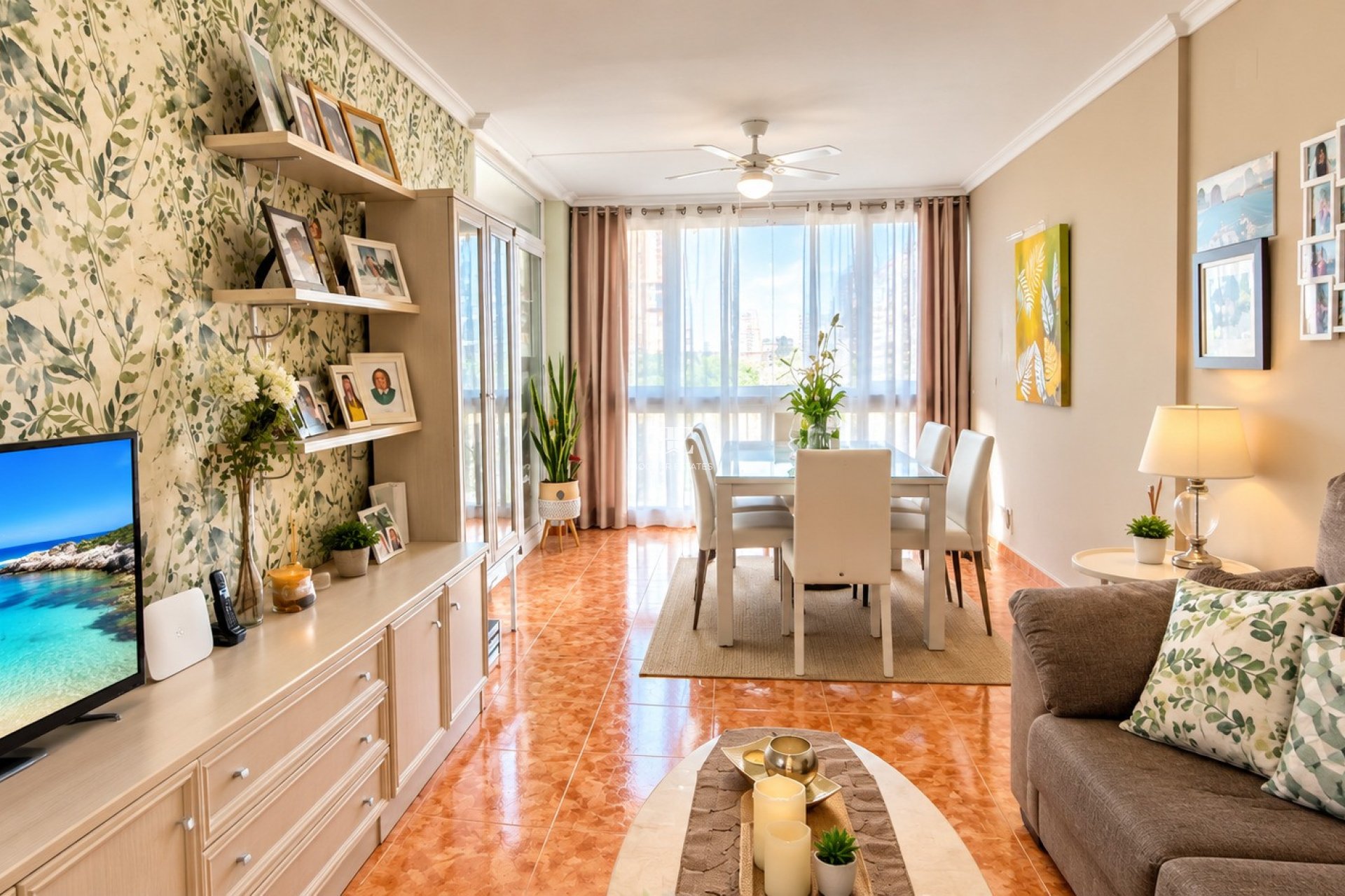 Herverkoop - apartment -
Benidorm - Poniente
