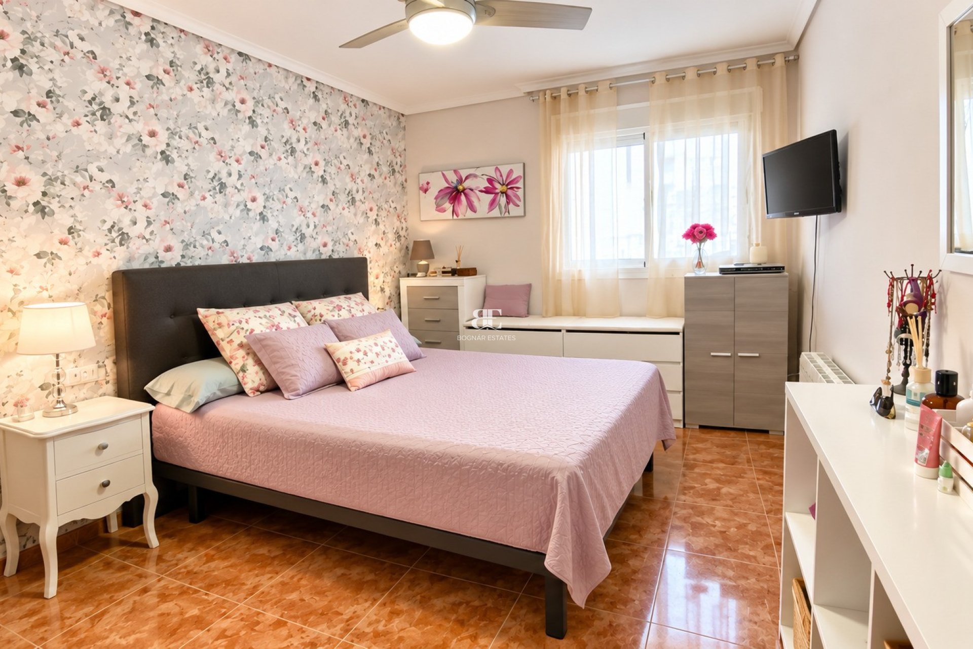 Herverkoop - apartment -
Benidorm - Poniente
