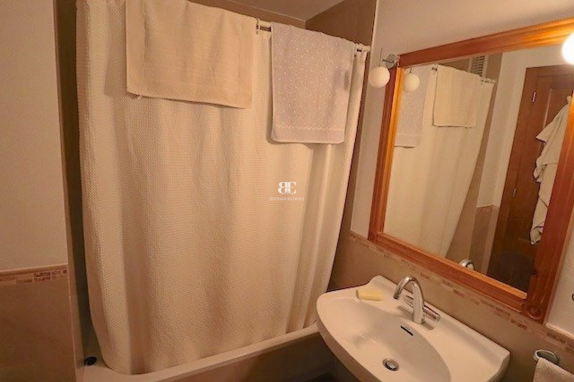 Herverkoop - apartment -
Benidorm - Poniente