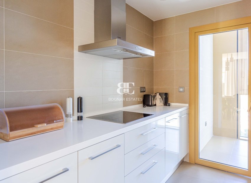 Herverkoop - apartment -
Benidorm - Poniente