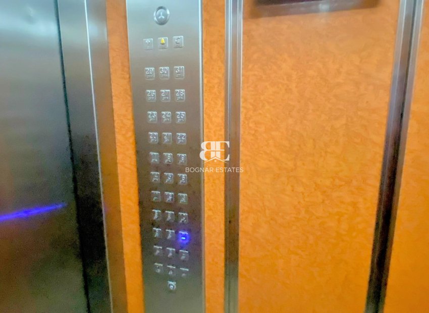 Herverkoop - apartment -
Benidorm - Rincón de Loix