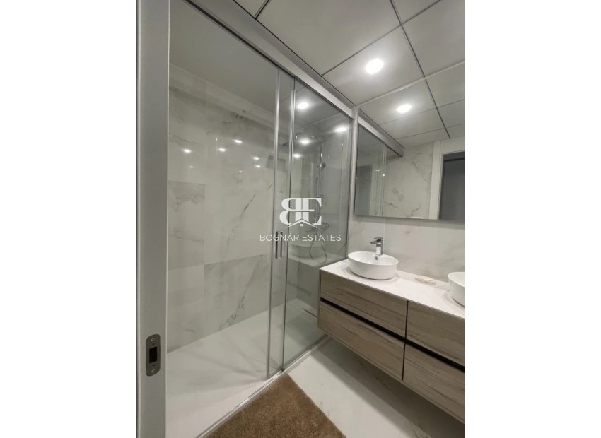 Herverkoop - apartment -
Benidorm - Zona de Poniente