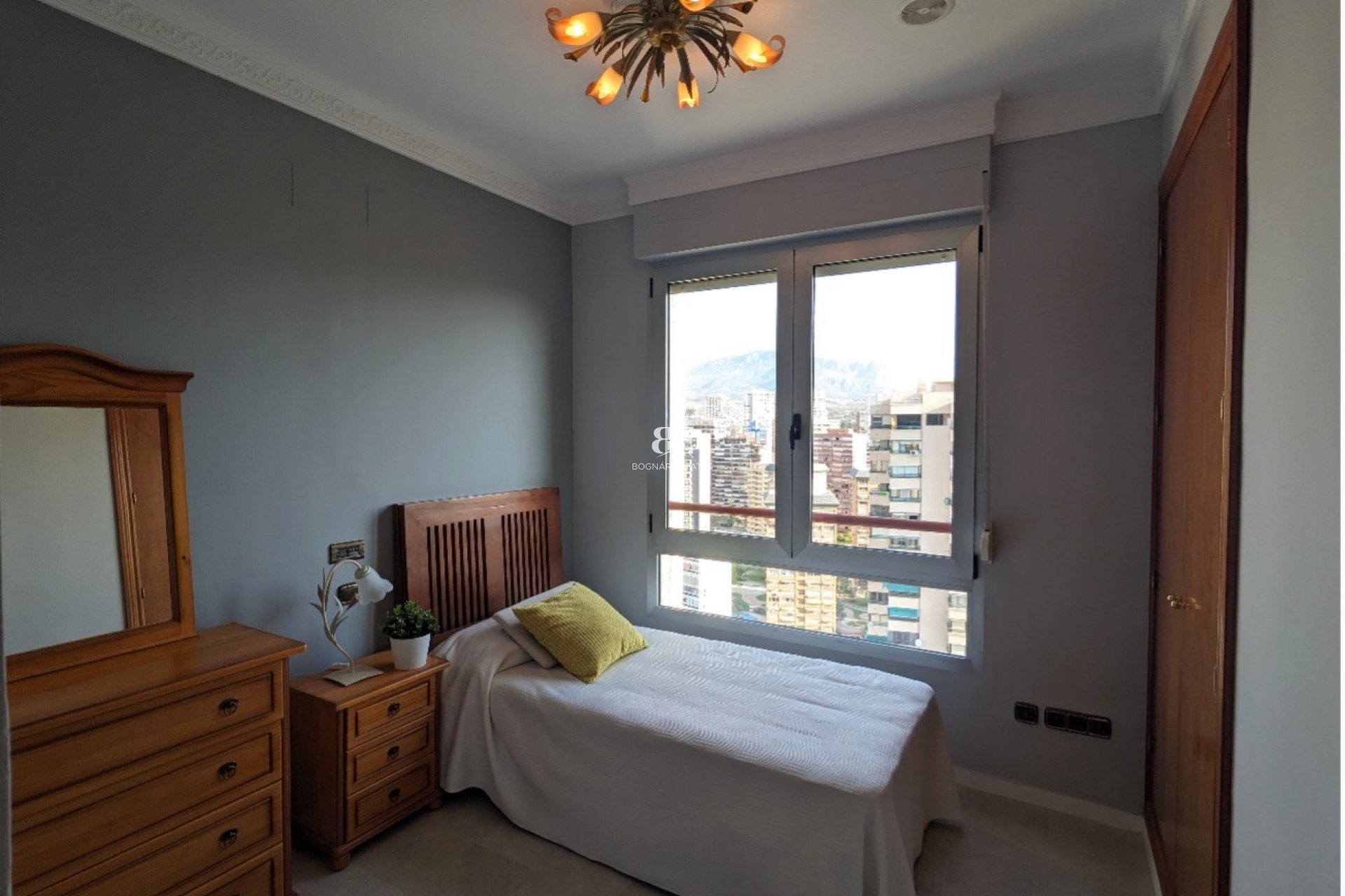 Herverkoop - apartment -
Benidorm