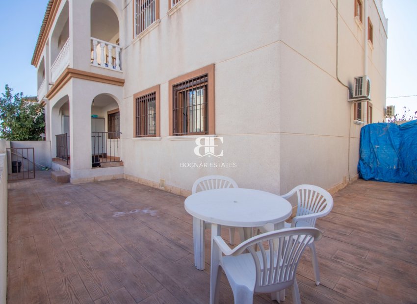 Herverkoop - apartment -
Daya Vieja