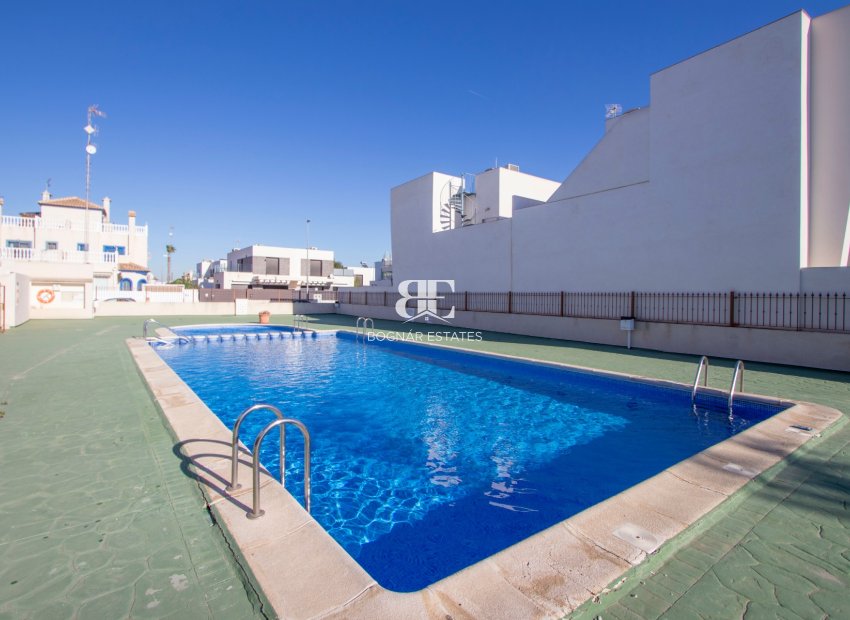 Herverkoop - apartment -
Daya Vieja